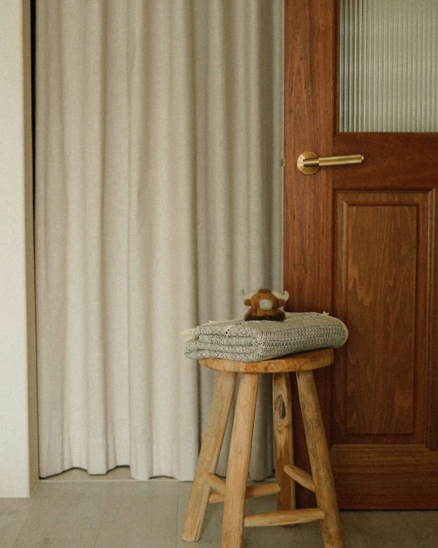Kaun | Handwoven Throw (Gray)