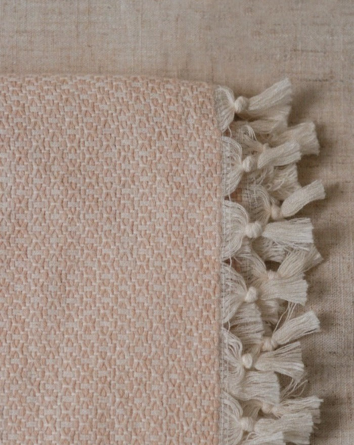 Kep | Handwoven throw (Pale Pink)